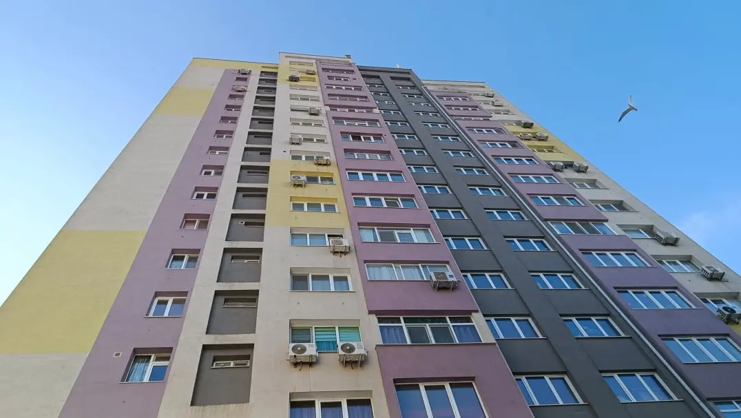 височинен монтаж на климатична техника в Бургас